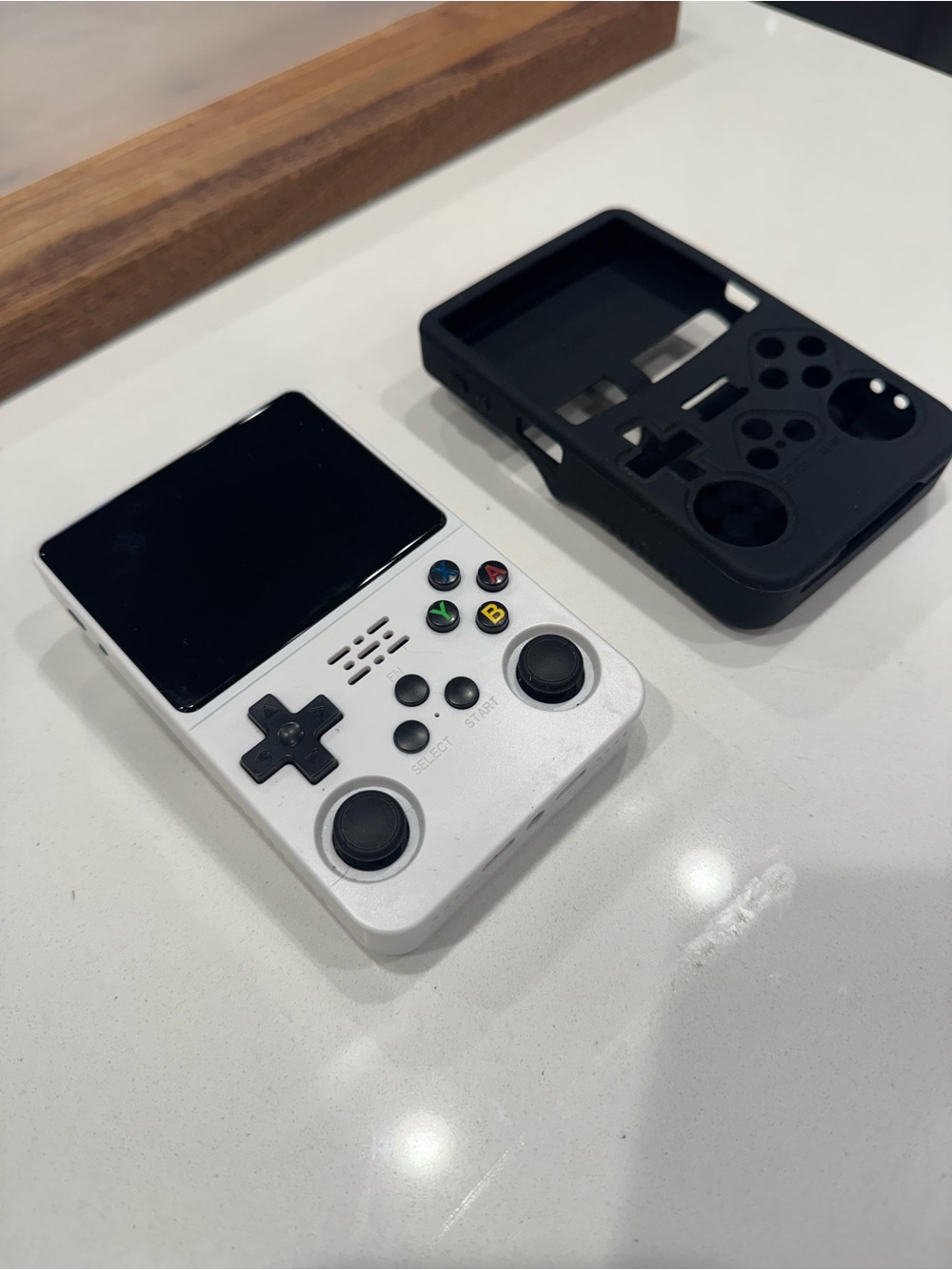 R36S open console handheld retro game console - White